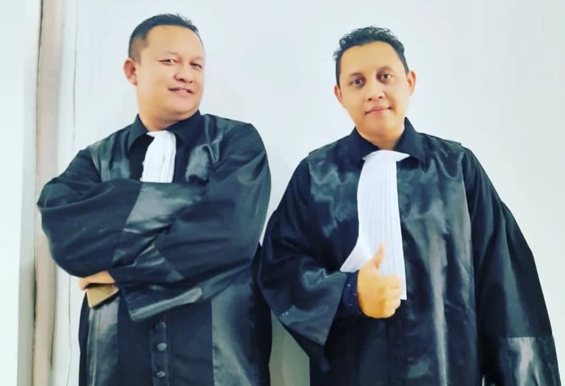 Anwar Sadad SH bersama Deni Setia Budi SH