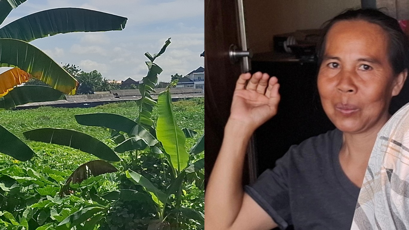 Sejumlah Emak-emak di sekitar lokasi Kolam Retensi Simpang Bandara saat memberikan keterangan.