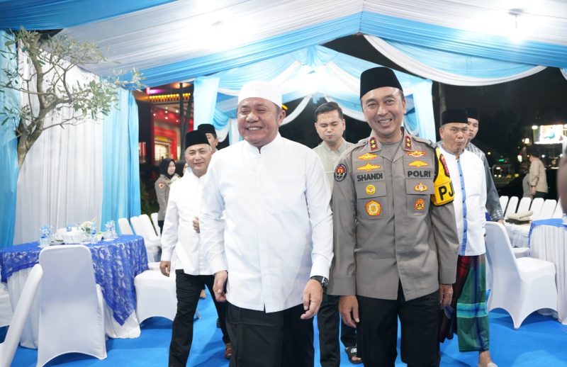 Kapolda Sumsel Sandi Nugroho Pimpin Pengajian Ramadhan 1447 Hijrah bersama Gubernur Herman Deru