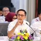 Wali Kota Palembang Ratu Dewa saat mengikuti rapat menerima kunjungan kerja Mentri Perhubungan RI dalam rangka persiapan angkutan lebaran 2026, Rabu 25 Februari 2026 di Griya Agung Palembang.