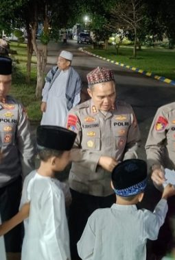 Polairud Polda Sumsel Berbagi Berkah Ramadhan bersama Anak Yatim
