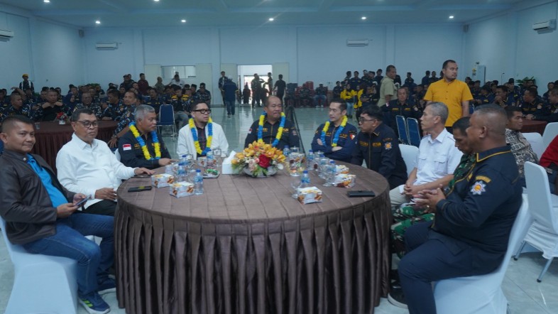 Dewan Pimpinan Daerah Angkatan Muda Pembaharuan Indonesia [DPD AMPI] Kabupaten Asahan Masa Bakti 2026–2031 resmi dilantik oleh Ketua DPD AMPI Sumatera Utara Dr David Luther Lubis, pada Minggu 8 Februari 2026, bertempat di Aula Melati Kantor Bupati Asahan.