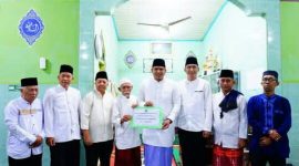 Wakil Wali Kota Franky Nasril memulai agenda di Masjid Al-Barokah, didampingi unsur Forkopimda dan jajaran OPD. Hadir di antaranya Ketua Masjid H Dasrul, Wakapolres Kompol Cindy Helliadi, Kapolsek Prabumulih Timur, Staf Ahli TP PKK, serta Asisten II Setda.