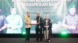 Wali Kota Prabumulih H Arlan didampingi Asisten III Setda Kota Prabumulih, Drs Amilton, menghadiri acara lepas sambut Komandan Korem [Danrem] 044/Garuda Dempo [Gapo] di Soma Grand Ballroom Palembang, Sabtu 28 Februari 2026.
