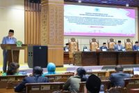 Wakil Gubernur Sumatera Selatan [Wagub Sumsel] H Cik Ujang menghadiri Rapat Paripurna XXI [31] DPRD Provinsi Sumsel dengan agenda penyampaian jawaban Gubernur atas pandangan umum fraksi-fraksi terhadap Ranperda tentang Perubahan Kedua atas Peraturan Daerah Nomor 12 Tahun 2017 terkait PT Sumsel Energi Gemilang, Senin 2 Maret 2026.