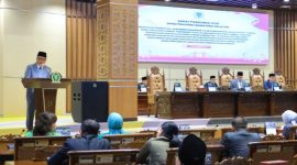 Wakil Gubernur Sumatera Selatan [Wagub Sumsel] H Cik Ujang menghadiri Rapat Paripurna XXI [31] DPRD Provinsi Sumsel dengan agenda penyampaian jawaban Gubernur atas pandangan umum fraksi-fraksi terhadap Ranperda tentang Perubahan Kedua atas Peraturan Daerah Nomor 12 Tahun 2017 terkait PT Sumsel Energi Gemilang, Senin 2 Maret 2026.