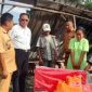 Bentuk kepedulian terhadap warga yang tertimpa musibah ditunjukkan langsung oleh Wali Kota Prabumulih, H. Arlan pada Senin 23 Februari 2026, orang nomor satu di Kota Nanas tersebut turun langsung meninjau lokasi kebakaran yang menghanguskan rumah milik Arpandi di Jalan RA Kartini, RT 03 RW 01, Kelurahan Sukajadi, Kecamatan Prabumulih Timur.