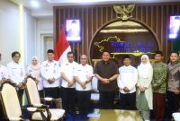 Gubernur Sumatera Selatan [Sumsel] Dr H Herman Deru menerima audiensi Alumni Ikatan Keluarga Pondok Modern [IKPM] Gontor Cabang Palembang di Ruang Tamu Gubernur Sumsel, Rabu 4 Maret 2026.