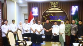 Gubernur Sumatera Selatan [Sumsel] Dr H Herman Deru menerima audiensi Alumni Ikatan Keluarga Pondok Modern [IKPM] Gontor Cabang Palembang di Ruang Tamu Gubernur Sumsel, Rabu 4 Maret 2026.