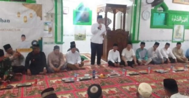 Wakil Bupati [Wabuo] PALI, Iwan Tuaji dengan didampingi Forum Koordinasi Pimpinan Daerah [Forkopimda], para kepala Organisasi Perangkat Daerah [OPD] melaksanakan Safari Ramadhan 1447 Hijriah di Masjid Midun Arafa Desa Puru, Kecamatan Penukal, Kabupaten PALI, Sumatra Selatan, pada Kamis 5 Maret 2026.