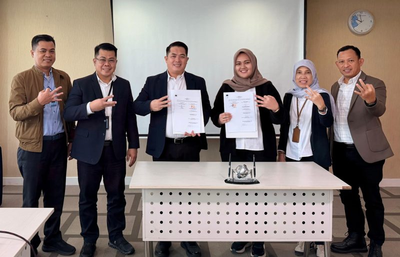 Kerja sama dukungan terhadap pelaksanaan Program Bantuan Stimulan Perumahan Swadaya [BSPS] di Provinsi Sumatera Selatan, ditandai dengan penandatanganan perjanjian oleh PPS Direktur Utama Bank Sumsel Babel Marzuki dan Kepala Balai P3KP Sumatera V Yustin Patria Primordia di Kantor Pusat Bank Sumsel Babel Jakabaring, Palembang, Senin 9 Maret 2026.