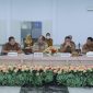 Bupati Taufik Zainal Abidin Siregar SSos MSi membuka Rapat Koordinasi Pemerintah [Rakorpem] Bulan Maret 2026, berlangsung pada Senin 9 Maret 2026 pukul 10.00 WIB di Aula Melati Kantor Bupati Asahan.
