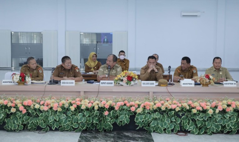 Bupati Taufik Zainal Abidin Siregar SSos MSi membuka Rapat Koordinasi Pemerintah [Rakorpem] Bulan Maret 2026, berlangsung pada Senin 9 Maret 2026 pukul 10.00 WIB di Aula Melati Kantor Bupati Asahan.
