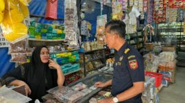 Upaya pencegahan hingga pemberantasan peredaran rokok ilegal, Bea Cukai Langsa masifkan edukasi masyarakat dengan gelaran sosialisasi Gempur Rokok Ilegal.
