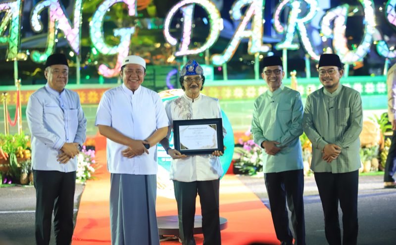 Didukung Bantuan Gubernur Rp10 Miliar, Gubernur Herman Deru Resmikan Wajah Baru Tugu Air Mancur Palembang