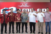 Bupati Asahan Taufik Zainal Abidin Siregar SSos MSi menghadiri peringatan Milad ke-62 Ikatan Mahasiswa Muhammadiyah [IMM] yang digelar pada Senin 16 Maret 2026, di Aula Melati Kantor Bupati Asahan.