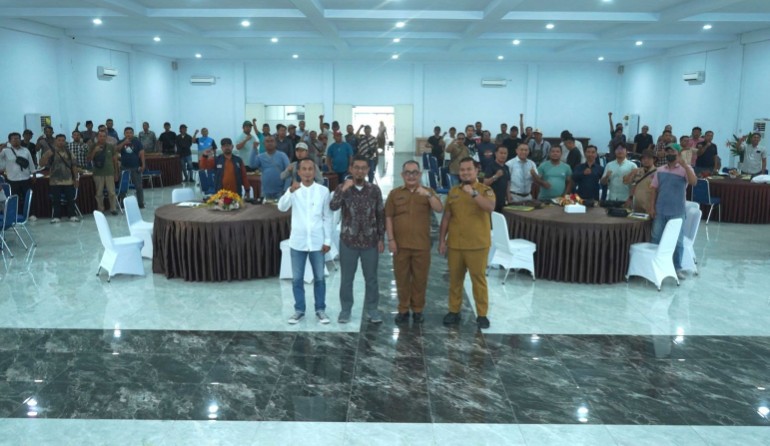 Dinas Informatika [DisKominfo] Kabupaten Asahan menggelar pelatihan dan peningkatan kapasitas jurnalistik di Aula Melati Kantor Bupati Asahan, pada Senin 16 Maret 2026.