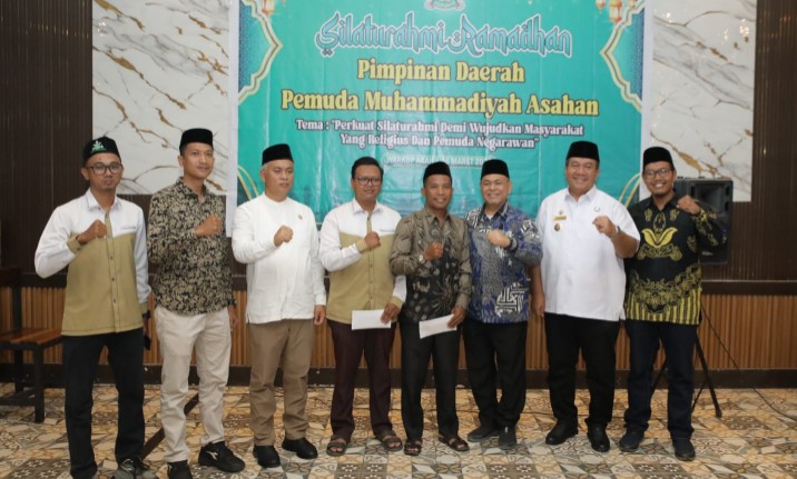 Pengurus Daerah [PD] Pemuda Muhammadiyah Asahan menyelenggarakan kegiatan silaturahmi Ramadhan di Warkop Abah, Jalan Ir Sutami Kisaran, Kelurahan Sidodadi, Kecamatan Kota Kisaran Barat, pada Senin 16 Maret 2026.