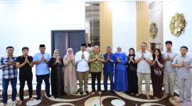 Wakil Gubernur Sumatera Selatan [Sumsel], H Cik Ujang, menggelar halal bihalal Idulfitri hari keempat, bertepatan dengan 4 Syawal 1447 Hijriah, di kediaman pribadinya di Bandar Jaya, Kabupaten Lahat, Selasa 24 Maret 2026.