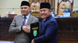 Gubernur Sumsel Dr H Herman Deru menyampaikan Laporan Keterangan Pertanggungjawaban [LKPJ] Tahun Anggaran 2025 dalam Rapat Paripurna XXXIII DPRD Provinsi Sumatera Selatan yang digelar di Ruang Rapat Paripurna DPRD Sumsel, Palembang, Senin 30 Maret 2026.