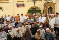 Gubernur Sumatera Selatan [Sumsel] Dr H Herman Deru melaksanakan kegiatan Safari Jumat di Masjid Ruziqna, Lorong Arriyadh, Kelurahan 13 Ulu, Kecamatan Seberang Ulu II, Palembang, Jumat 27 Maret 2026.
