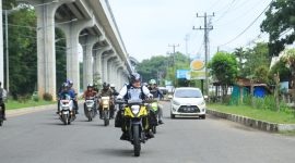 Gubernur Sumatera Selatan [Sumsel] Dr H Herman Deru bersama jajaran Kepala Organisasi Perangkat Daerah [OPD] Provinsi Sumsel melakukan kunjungan kerja dengan mengendarai sepeda motor menuju Kabupaten Banyuasin, Jumat 27 Maret 2026.