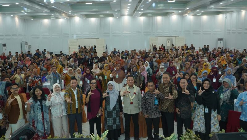 Wakil Bupati Asahan, Rianto, secara resmi membuka Seminar EduDay 2026 di Ballroom Antariksa Hotel Kisaran, Kamis 2 April 2026.