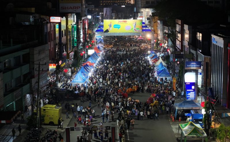 Uji coba Car Free Day [CFD] dan Car Free Night [CFN] di Kota Palembang berlangsung sukses dan mendapat sambutan antusias dari masyarakat. 