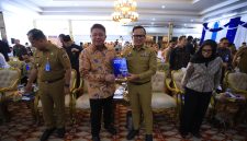 Gubernur Sumsel Dr H Herman Deru bersama Wakil Menteri Dalam Negeri Bima Arya.