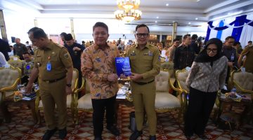 Gubernur Sumsel Dr H Herman Deru bersama Wakil Menteri Dalam Negeri Bima Arya.