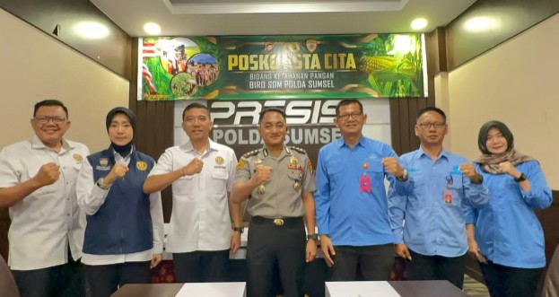Polda Sumatera Selatan [Polda Sumsel] melalui Biro SDM menunjukkan peran strategisnya dalam reformasi birokrasi daerah dengan memfasilitasi pelaksanaan Assessment Center untuk seleksi terbuka Jabatan Pimpinan Tinggi [JPT] Pratama Pemerintah Kota Prabumulih.