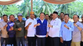 Kehadiran Wakil Gubernur Sumatera Selatan [Wagub Sumsel] H Cik Ujang dalam kegiatan silaturahmi bersama masyarakat Kecamatan Sumber Marga Telang di Desa Karang Anyar, Senin 20 April 2026, disambut hangat dan penuh antusias oleh warga.