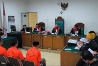 Sidang perkara dugaan Tindak Pidana Pencucian Uang [TPPU] yang bersumber dari kejahatan narkotika dengan terdakwa Sutarnedi alias Haji Sutar, Apri Maikel Jekson, dan Debyk kembali digelar di Pengadilan Negeri Palembang, Senin 20 April 2026, dengan agenda pembacaan nota pembelaan [pledoi].