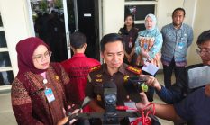 Kejari Palembang Terapkan “Plea Bargaining” Terpidana Penggelapan Jalani Kerja Sosial