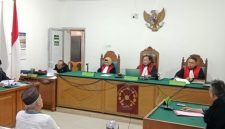 Majelis hakim Pengadilan Tindak Pidana Korupsi [Tipikor] pada Pengadilan Negeri Palembang menjatuhkan vonis 5 tahun penjara kepada terdakwa Lukman, dalam kasus korupsi lahan seluas 1.541 hektare di perbatasan Kabupaten Ogan Ilir dan Muara Enim.