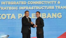 Wali Kota Palembang Ratu Dewa yang dinobatkan menerima penghargaan bergengsi dari Metro TV dalam ajang National Governance Award 2026 bertema Sinergi Nusantara untuk Indonesia Emas, Jumat 24 April 2026, malam.