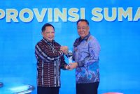 Penghargaan Nasional diserahkan langsung oleh Menteri Dalam Negeri Tito Karnavian kepada Wakil Gubernur Sumsel, Cik Ujang.