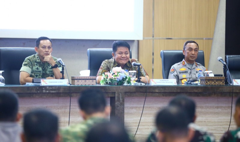 Gubernur Sumsel Dr H Herman Deru dalam Rapat Koordinasi Dukungan Forkopimda Sumsel di Auditorium Graha Bina Praja, Jumat 24 April 2026, sebagai langkah strategis meningkatkan produksi migas sekaligus menekan praktik ilegal drilling.