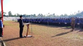 Wali Kota Prabumulih, H Arlan, memimpin apel mingguan yang dirangkaikan dengan peringatan Hari Otonomi Daerah ke-30 tahun 2026, Senin 27 April 2026.