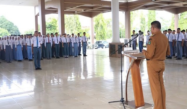 Wali Kota Prabumulih H Arlan resmi membuka Upacara Seleksi Pasukan Pengibar Bendera Pusaka [Paskibraka] tingkat Kota Prabumulih tahun 2026 di Pendopoan Rumah Dinas Wali Kota Prabumulih, Selasa 21 April 2026.