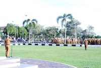 Sekretaris Daerah Kota Prabumulih, H Elman ST MM memimpin apel mingguan dan diikuti oleh seluruh Aparatur Sipil Negara [ASN] di lingkungan Pemerintah Kota Prabumulih.