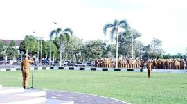 Sekretaris Daerah Kota Prabumulih, H Elman ST MM memimpin apel mingguan dan diikuti oleh seluruh Aparatur Sipil Negara [ASN] di lingkungan Pemerintah Kota Prabumulih.