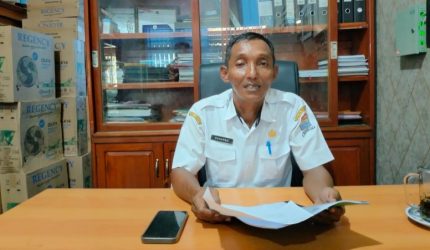 Kepala SMP Negeri 41 Palembang, Suharso SPd. [Foto: Hasan Basri-WI]