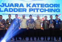 Sekretaris Daerah Provinsi Sumatera Selatan Dr Drs H Edward Candra MH, menghadiri gala dinner dalam rangkaian peringatan Hari Ulang Tahun ke-107 Pemadam Kebakaran dan Penyelamatan, HUT ke-76 Satuan Polisi Pamong Praja, serta HUT ke-64 Satuan Perlindungan Masyarakat [Linmas] Tahun 2026 di Dining Hall Jakabaring Sport City, Palembang, Rabu 29 April 2026.