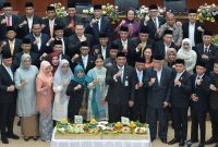 Bupati Asahan, Taufik Zainal Abidin Siregar menghadiri kegiatan Sosialisasi Pencabutan Perizinan Berusaha Pemanfaatan Hutan [PBPH]. Acara berlangsung di Aula Raja Inal Siregar Kantor Gubernur Sumatera Utara, Kamis 16 April 2026, pagi.