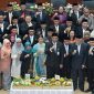 Bupati Asahan, Taufik Zainal Abidin Siregar menghadiri kegiatan Sosialisasi Pencabutan Perizinan Berusaha Pemanfaatan Hutan [PBPH]. Acara berlangsung di Aula Raja Inal Siregar Kantor Gubernur Sumatera Utara, Kamis 16 April 2026, pagi.