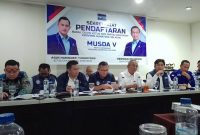 Ketua OC Musda Demokrat Sumsel MF Ridho bersama Perwakilan BPOKK DPP Demokrat Rocky Amu, M Simanjuntak, Panti Silaban memberikan keterangan pers soal persiapan Musda Demokrat Sumsel dijadwalkan pada 30 April 2026 mendatang.