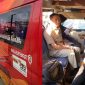 Wali Kota Palembang Ratu Dewa menunjukkan teladan nyata dengan meninggalkan kendaraan dinas dan memilih naik transportasi umum untuk berangkat kerja, Selasa 7 April 2026.