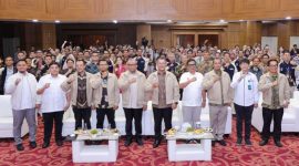 Wamenaker Afriansyah Noor saat membuka Rapat Kerja Nasional Serikat Pekerja Sucofindo di Jakarta, Rabu 22 April 2026. [Foto: Biro Humas Kemenaker RI]