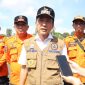 Wali Kota Palembang Ratu Dewa saat memberikan keterangan pers usai Apel Kesiapsiagaan Personel dan Peralatan Penanganan Karhutla Provinsi Sumatera Selatan sekaligus reaktivasi desk Karhutla nasional tahun 2026 yang digelar di halaman Griya Agung, Rabu 6 Mei 2026.
